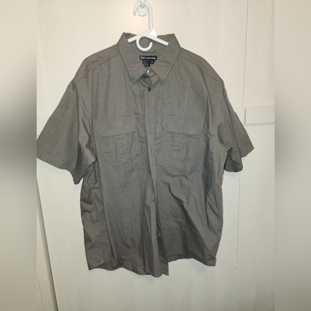 Preowned XL 5.11‎ Tactical series button up